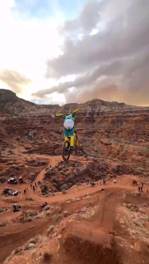 Feeling the flow 🦅

via @adolfsilva

#XGames #MTB
