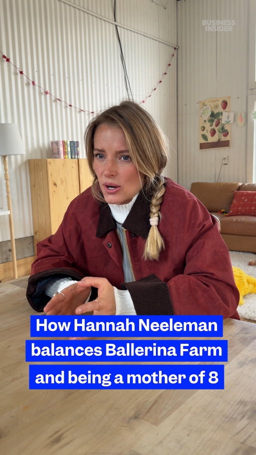 How Hannah Neeleman balances #Ballerinafarm and being a mother of 8 #FarmFamily #WorkingMom