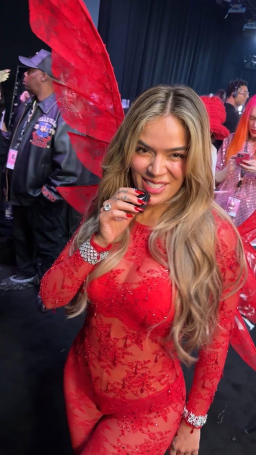 If @karolg’s wings still have you swooning, wait until you see how they were made.
