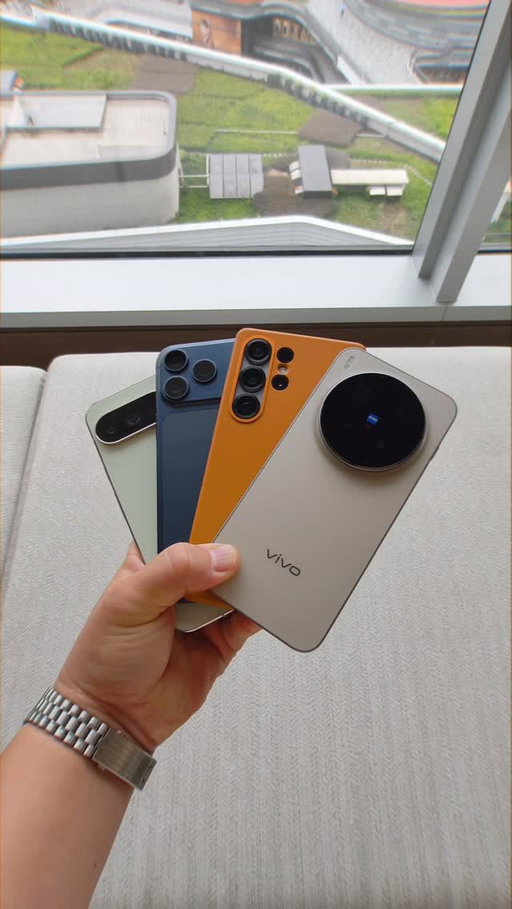 Vivo X300 Pro vs iPhone 17 Pro Max vs Galaxy S25 Ultra vs Pixel 10 Pro XL Camera Zoom Test! Which photos have the best processing? This seems more like a natural image vs AI enhancement race. Which smartphone wins at 30X and 100X? #tech #technology #vivo #vivox300pro #apple #appleiphone #iphone17promax #shotoniphone #samsung #samsunggalaxy #galaxys25ultra #google #madebygoogle #googlepixel #pixel #pixel10proxl #googletester #photo #photos #photography #zoom #camera #reels #reelsinstagram