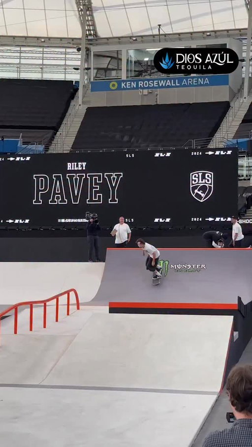 An iconic moment from @rileypavey that’s sure to leave anyone in good spirits 🤣

Embrace the Spirit B2YB @drinkdiosazul

Riley will skating in #SLSLasVegas next weekend, for another event you won’t want to miss 👀 Tickets at the link in bio!