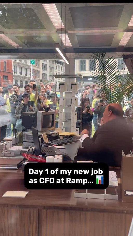 Go work in an office on the streets of New York, they said. We will live stream the whole thing. 8 hours. Dozens of guests. Shouldn’t be any problems?!?!
Maybe the biggest challenge of my professional career. And it was so much fun. Thanks to the incredible team at @tryramp There are so many videos out there- hard to condense 8 hours into a minute video. Thanks for those who watched or came out to NYC. The rest of you- you missed something super cool. 
Ramp. Is. Awesome. And I now get to be their spokesperson and not have to be their CFO anymore….