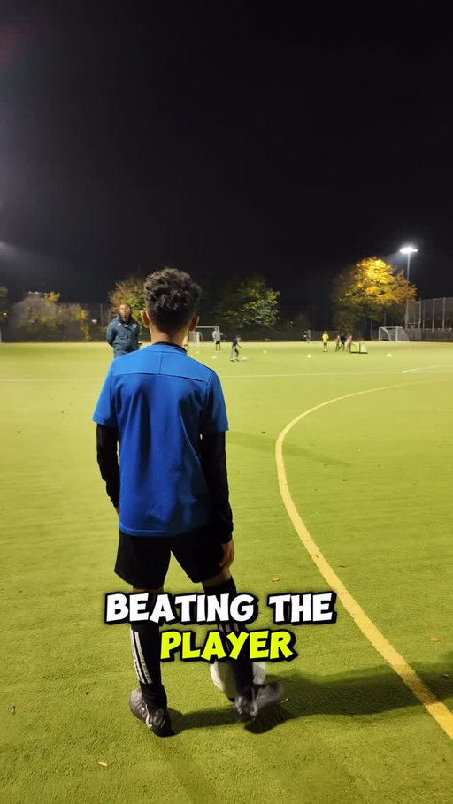 Teaching Young Ballerz how to make Skills effective during a game 🧠⚽️
🔗Link in bio

#footballtraining #birminghamuk #footballskills