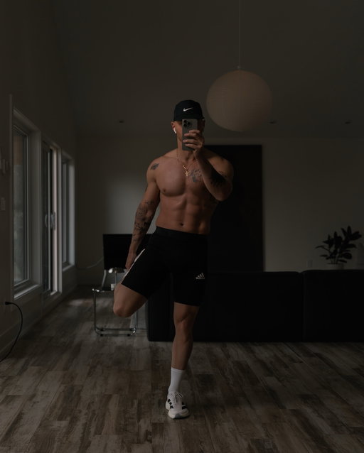 Allow it. 

-

#motivation #selfcare #fitnessmotivation #healthyhabits #routine #eatsleeptrain #selfmotivation #mensfashion