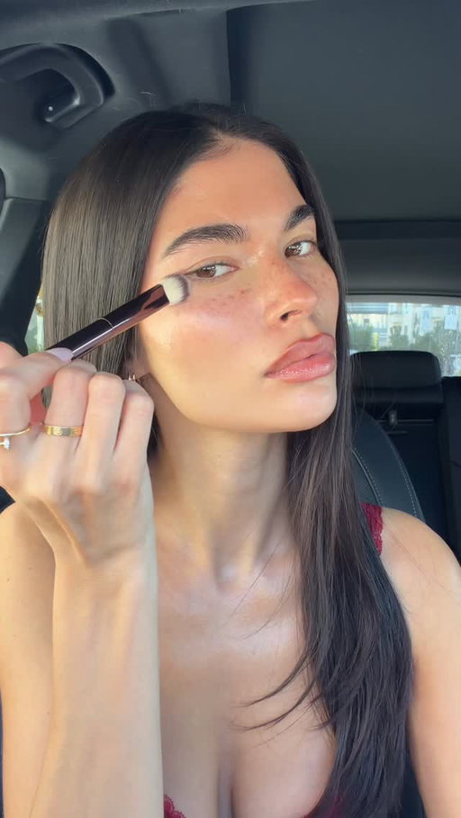 blushy and dewy 🤏🏽

product list:
@diorbeauty foundation stick ”2.5N”
@westmanatelier contour stick ”truffle” 
@diorbeauty concealer ”2N”
@diorbeauty nude matte filter powder “medium” 
@maccosmetics gigablack lash mascara 
@diorbeauty blush stick “cherry” 
@charlottetilbury lip liner “foxy brown” 
@victoriabeckhambeauty lipstick in shade “spice” 
all brushes are @hourglasscosmetics