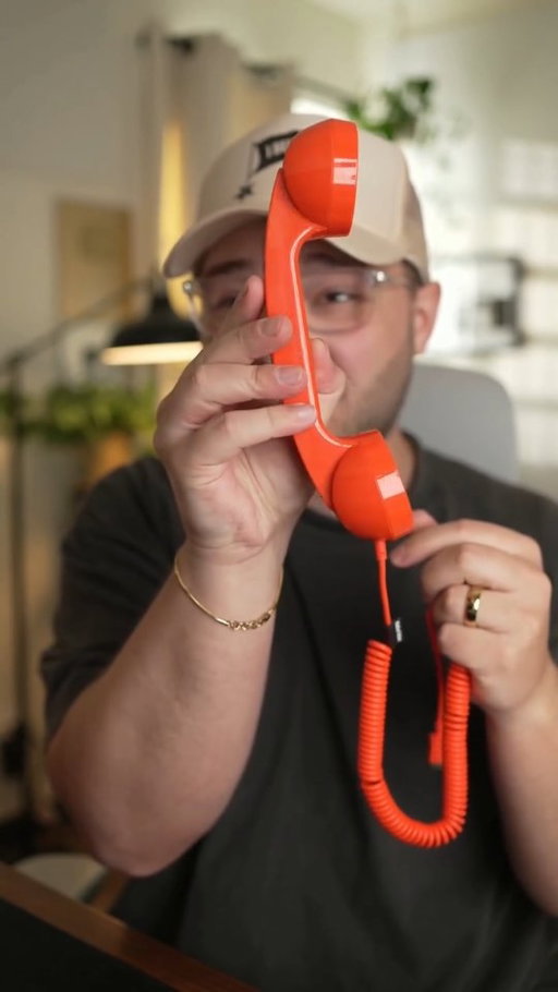 Would you use an old fashioned phone with your phone? Also, thanks to @willbwrs for the video idea! #tech #popphone #android #imparkerburton #androidguy