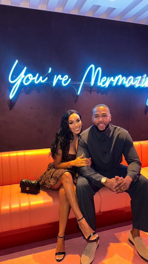 I got married young — and 8 years later, these 5 lessons have shaped the way I love, lead, and protect my marriage.
The last one? That one took prayer to understand. 🙏🏽
#MarriageGoals #FaithBased #LoveAndLeadership
