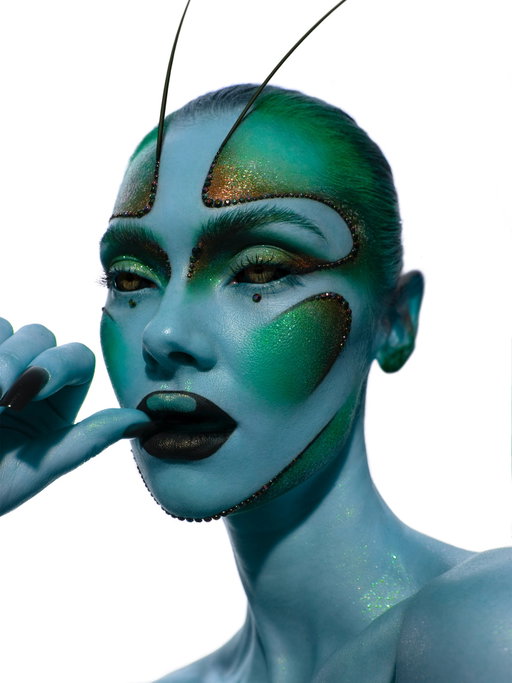 Tis the season 👽🧜🏿‍♀️🧚🏻💀🩸 
Some of my faves. 
.
.
.
.
#halloweenmakeup #alienmakeup #mermaidmakeup #sugarskullmakeup #lacatrinamakeup #fairymakeup #vampiremakeup