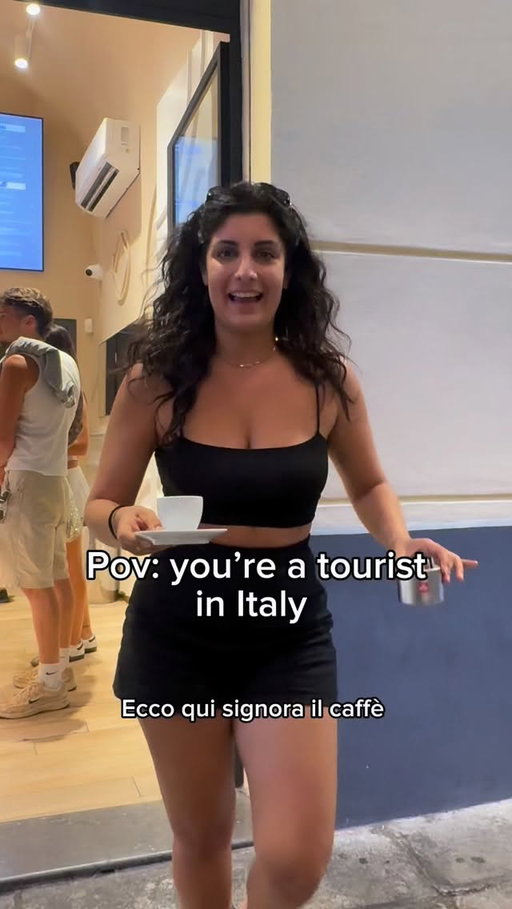 It’s always about who you know… 😅

#comedy #italian #italiancomedy #actress