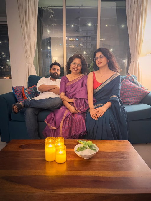 ✨Toughest photoshoot of the year ✨

Happy Diwali ❤️❤️❤️