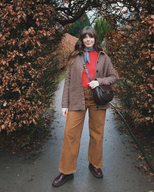 To help provide a little seasonal style inspiration, here are 6 outfits I wore last Autumn/Winter that I absolutely loved but didn’t get round to posting… I will most definitely be repeating all of these looks this year, but which one is your favourite? 

#autumnstyle #autumnoutfits #autumninspo