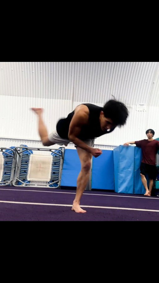 My first real quad corks in 4 years! 🖖

First clip was one shot and is from my first session after Loopkicks while I was still sore from competing, I didn't even plan to anything hard, in fact I was trying to take it easy and airtrack session instead but got convinced to trick on floor and I'm super glad I did!

Second clip is from like a week ago and again was not planned but trip cork felt too good not to yank one

@nizzy_117 on the first clip
@aidankennedy001 on the second

Get the Midnight black 'MOVE' shorts seen in the first clip at @kojostricklab online store!
#kojostricklab
•
•
•
#tricking #quad #cork #London #gymnastics #twist #quad