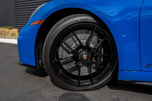 Used 2025 Porsche 911 Carrera GTS, at Kendall Porsche Bend Photo taken by Reid Mattingly
#porschebend #porsche #carrera #kendallauto #letsstartsomethinggreat 
Learn more about Porsche Bend: https://nuvi.me/tdf5dl