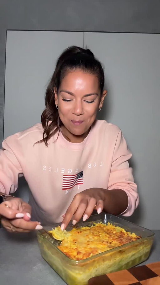 Ce que je fais avec 1/2 butternut et de la crème fleurette 

Une recette bien Réconfortante comme on adore pour cette automne 🍂 

- 1/2 butternut ( taille petite ou moyenne ) 
- 250ml de crème fleurette 
- 1 c a c de curry 
- sel poivre 
- huile d’olive 
- 1 paquet de plaques à ravioles farcies au comté ( dans le paquet normalement tu as 4 plaques ) 
- comté râpe 

Cuisson : 30-40min à 180 ✨( prolongé si besoin ) 

J’ai pas fait tout mon butternut donc demain on fera les restes 😋 

Un pur régal !