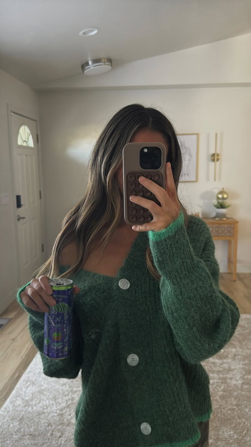 Make a dirty Alani with me💜 @alaninutrition #alanipartner #witchsbrew