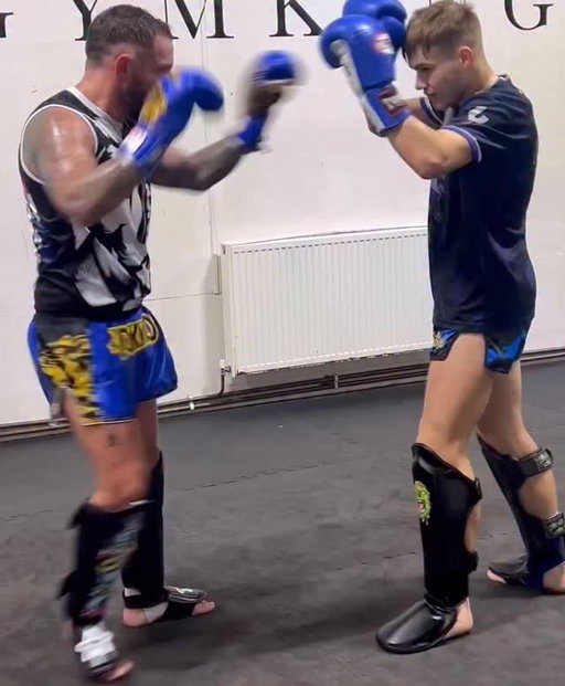 At the old @badcompanygym sparring with @liambadco