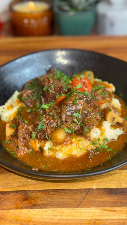 Beef Bourguignon with mashed potatoes 😍

Full recipe on my website. Link in bio.

By the way, I have a Mexican cookbook out. Link in bio 🙏🏻

#beefbourguignon #mashedpotatoes #recipe #foodie #cooking #easyrecipe