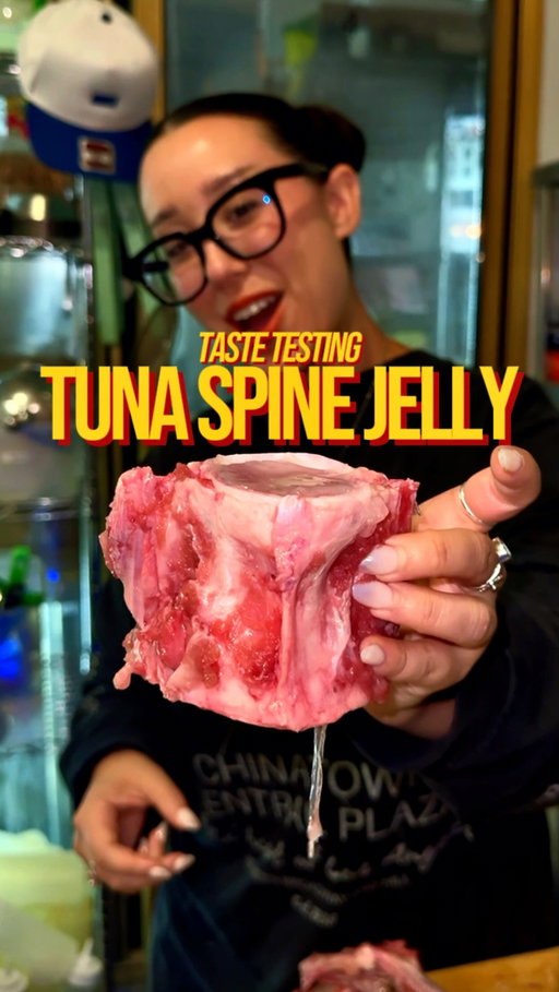 trying TUNA SPINE JELLY! would you try it? 

saw this was super popular in Thailand at sushi restaurants and with mukbangers! so when @i.8sushi got some tuna in, we had to try! ty @youngbluefin @rivieraseafoodclub for breaking it downnnnn 

#tastetest #foodreview #tunaspine #tuna