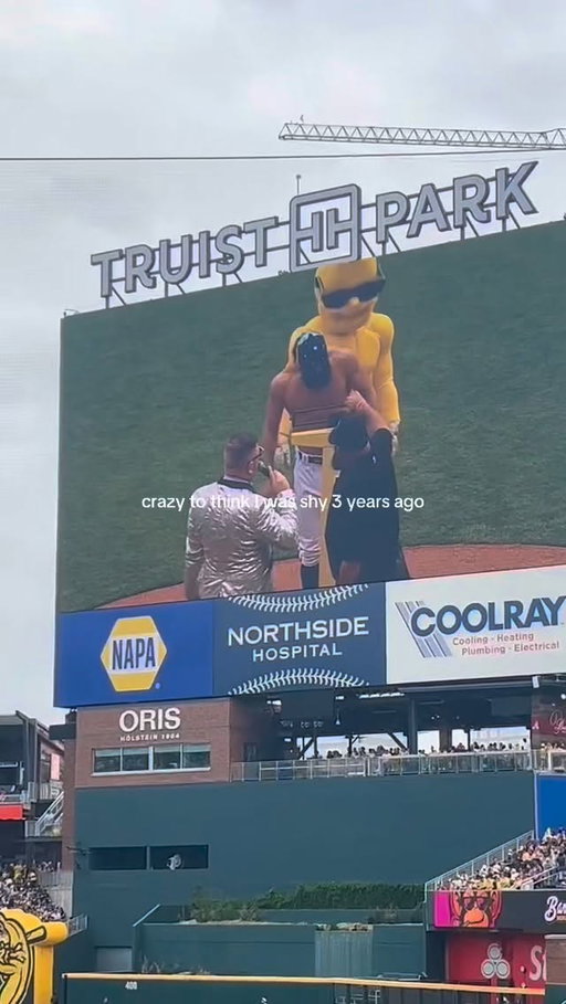 how the tables have turned
•
•
#savannahbananas #baseball #mlb #atlantabraves #bananaball #jonpardi #shy #explore #mlbplayoffs