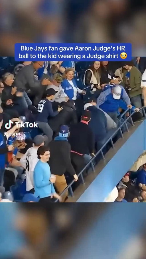 The most wholesome Canadian moment 🩷. When online seems to always be filled with negativity and getting people cancelled this is what the world needs more of Go Jays; Go Canada 💙❤️. Via @espn TikTok
