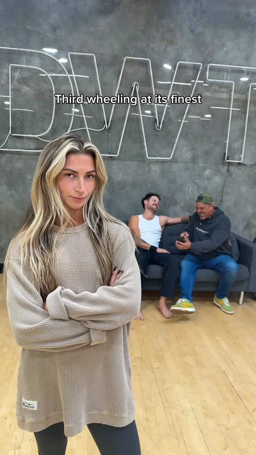 Guess who’s not in on the joke? #DWTS