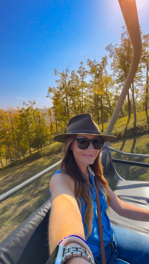 Still thinking about the most incredible, dreamy long weekend in Northern Michigan earlier this month — full of color, crisp air, and quiet moments that reminded me why I love the Midwest and slow travel. #PureMichiganPartner 

I have gotten so many questions about my recent solo trip to Michigan, so here’s everything I recommend doing over three days in @PureMichigan @PetoskeyArea — from scenic drives to farm stands to some delicious food and wine:

Where I stayed:
 - Hotel Walloon – The perfect base to explore the area, with plenty to do right at the resort and nearby.

Where I explored:
 - Tunnel of Trees (M-119)
 - Thorne Swift Nature Preserve
 - Petoskey State Park
 - Boyne Mountain Resort
 - Good Hart

Where I ate:
 - Pier Restaurant, Harbor Springs
 - Barrel Back, Walloon Lake
 - Café Santé, Boyne City
 - Rumpus Room Coffee Bar
 - Walloon Watershed

Fall farmstand + market stops:
 - Pond Hill Farm
 - Lavender Hill Farm
 - Friske’s Farm Market
 - King Orchards
 - Coveyou Scenic Market

Wineries worth the stop:
 - Walloon Lake Winery
 - Boyne Valley Vineyards
 - Burnt Marshmallow Brewstillery
 - Petoskey Farms Vineyard

Have you visited Northern Michigan? 

Save this for your fall road trip planning — Northern Michigan is genuinely made for unwinding and connecting with your surroundings, and I can’t wait to go back. For more slow travel inspiration, follow @PureMichigan!