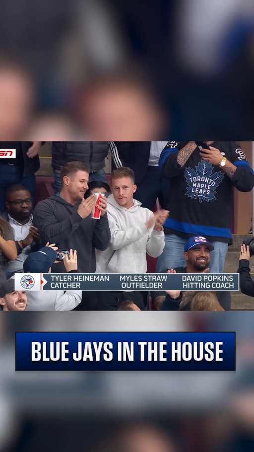 Some World Series-bound @bluejays are taking in the game in Toronto! ⚾️