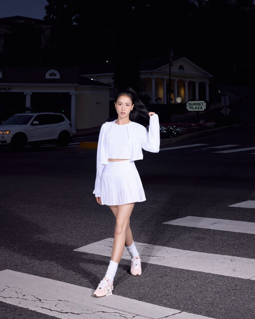 Turning heads, one step at a time. @sooyaaa__ in her special-edition Sunset Sneaker. ​