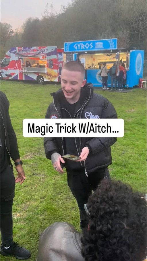 @arrdeegram I hope this doesn’t get me in ‘trouble’

#magictrick #magic #arrdee #trouble