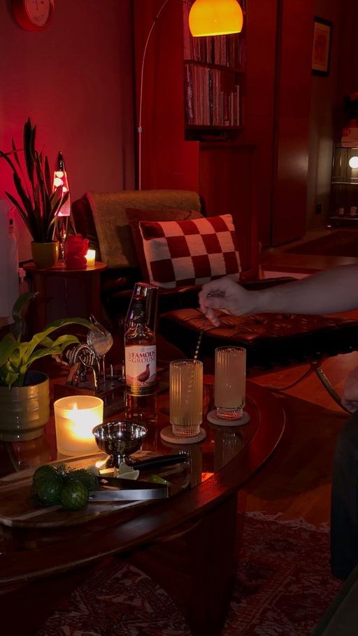 The kind of night I love most 🌙✨ Warm lighting, a record playing, and a @thefamousgrouse Grouse & Ginger in hand 🥃 It’s one of those easy serves that just fits the space and the season perfectly 🌃

#AD #FullofCharacter #TheFamousGrouse @thefamousgrouseuk
