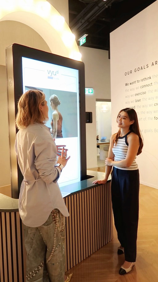 Join me at Oakridge Park Gallery to experience the Autumn Palette 🍂 This had so much demand, but they’ve opened up the waitlist for more bookings! I started with a  1:1 personal colour analysis, followed by a personalized AI-enhanced style session with celebrity stylist Michelle Addison, then a beauty consultation by Dior Beauty where I took home a lip butter with personalized charm and ended with a relaxing hand massage. This is such a luxurious and unique experience that you won’t find anywhere else, so make sure to follow @OakridgePark on instagram for booking updates! #AD #OakridgePark #TheAutumnPalette #CulturalHub