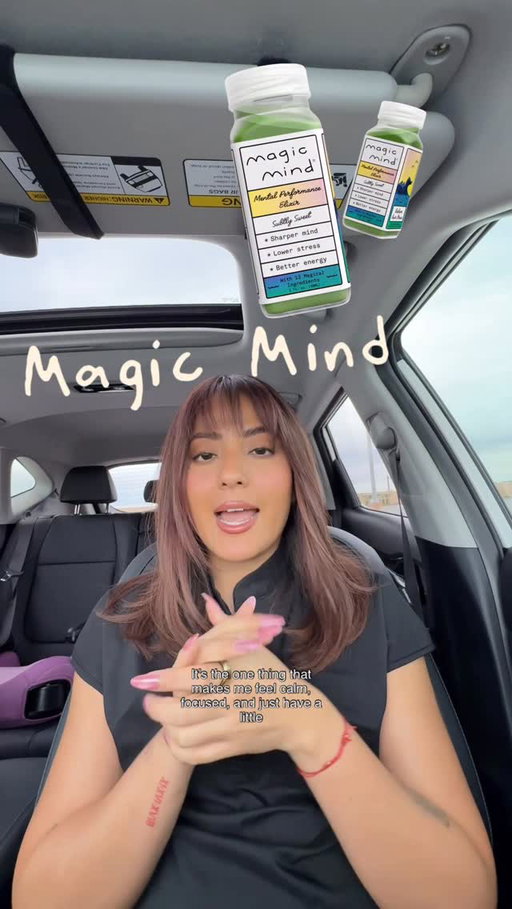 13 ingredients in one bottle 💚 This video was sponsored by Magic Mind @magicmind but only after I tried the shots, I decided it’s something that I love and I think you would too✨
I do have busy days and I always need something to keep me calm, focused, and on it - no crash, no stress. Grabbed mine at Target 🛒

#MagicMind #latinacontentcreator