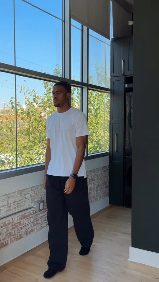 AD My recovery days just got a whole lot better with the new @skechers Hands-Free Slip-Ins in the Glide Step Style. #SkechersPartner #SkechersGlideStep