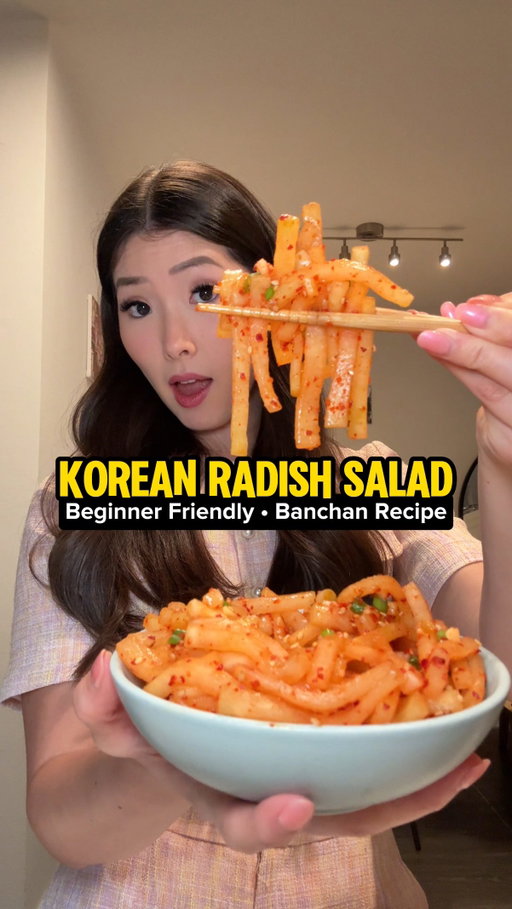 Korean radish banchan is like kimchi’s low maintenance cousin! But takes only 20-30 minutes to make and is ready to eat immediately! 

Musaengchae (korean radish salad) is SUPER healthy, great for gut health, high in fiber and packed with vitamins and antioxidants. 

TIPS ON CHOOSING YOUR RADISH (MU): Go to an asian market and look for korean radish. If they don’t have it, substitute for daikon radish. They are in-season and taste the best in fall and winter. Look for a LONG and OVAL radish with a smooth surface without bumps! A slight GREEN GRADIENT is great. Choose one that’s not too big, not too small. 

TIPS ON PREPARING: Slice the radish in half first. This will make it easier to peel and chop into your thin matchsticks. 

MEASUREMENTS: 
— 1 korean radish 
— 2-3 tsp gochugaru 
— 1 tbsp minced garlic (4-5 cloves) 
— 1 tbsp white vinegar 
— 1 tsp sugar (I like it less sweet, some people do more) 
— 1-2 tbsp green onions 
— sesame seeds to taste (optional) 

#koreanradish #banchan #sidedish #easyrecipe #mealprepideas #kimchi #koreanfood