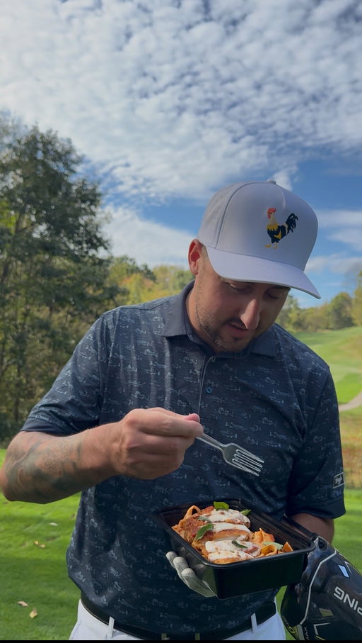 Chicken Parm ON the Golf Course?! Yep, that’ll do 🤌🔥🍝 
Be sure to use code PETERSPASTA to save on all your gear from @getyourwaggleon ! 
.
.
.
#peterspasta #getyourwaggleon #golf #pasta #instafood #cooking #golfing #tasty #foodstagram #golfer #food #foodie #foodies #eeeeeats #recipe