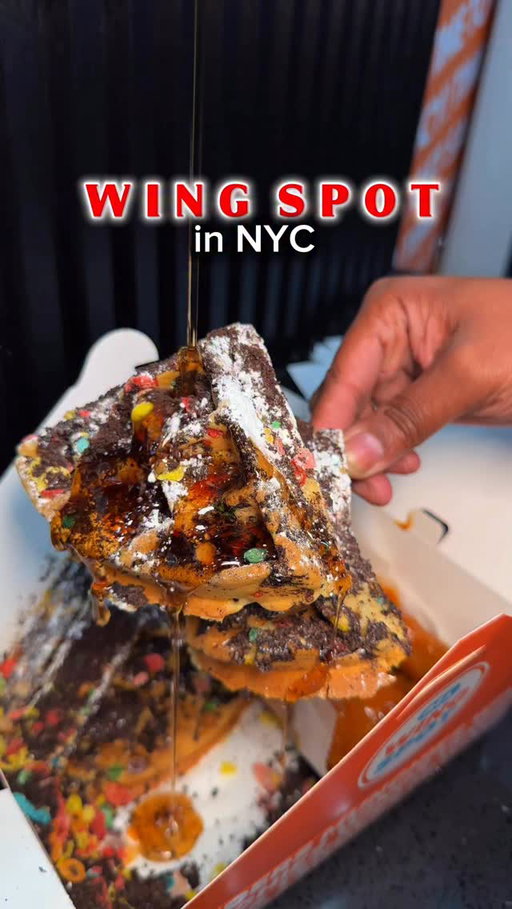 Let the big backery COMMENCE 📣📣lady cheat day was EPIC because my fav foodie spot opened a new location in Jamaica, Queens 🤩 and it's HALAL! 
I can't get enough of @atlwingspot wings but ngl the entire menu never disappoints! 
Which wing sauce would you get? 
Address: 87-17 lefferts blvd Richmond Hill, NY
•
•
#nycfood #nyceats #nycrestaurants #newforkcity #nycfoodie #explorepage #nyc #jamaicaqueens #queensny #queensnyc #cheatday #comfortfood #chickenandwaffles #foodporn #fyp