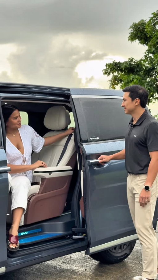 All I can say is WOW. Check out the new @byd.carsph eMax 9 DMi van. It’s a dream car for our family of 4 😍 It’s sleek, beautiful, the drive is soo smooth and the best part is how efficient it is. 👏🏼 

#BYDCarsPH #ExperienceElectric
#BYDemax9dmi