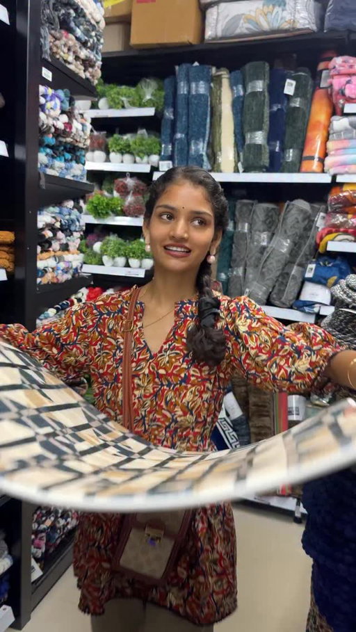 Comment for link 😍💕
.
Shopping for new home 🏠 
#misshosiyar #reels #shorts #viral #minivlog #viralvideos #vlog #trend #viralreels #trendingreels #newhome #shopping #hairserum #plix #hairfall #hairgrowthproducts