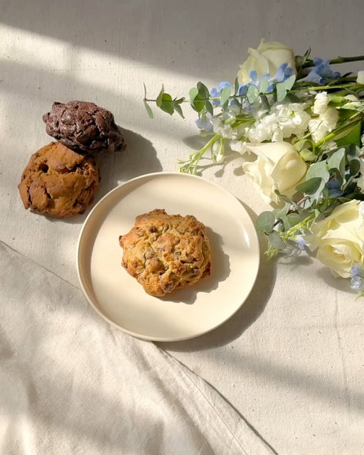 Sweet news: we’re back for seconds! And giving one lucky winner the chance to celebrate with us! 💕

To launch our second UrbanStems x Levain Bakery Bundle, we’re gifting one lucky winner a duo of fresh blooms + iconic cookies. 💐🍪 

To enter: 
1. Make sure you are following @urbanstems and @levainbakery 
2. Like this post and tell us - what’s your idea of the perfect pick-me-up gift? 🌸
✨ And for an extra entry, tag us and share this giveaway to your stories! 

Giveaway closes at 9:00pm EST on 10/24/25 and winners will be directly contacted via DM. US residents only. This giveaway is in no way sponsored, endorsed or administered by Instagram, Facebook, or similar social media sites.