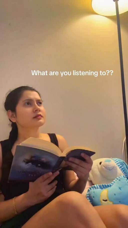 🫣

#fyp #books #bookstagram #booktok #book #bookish #booknerd #bookworm #bookgirlies #audiobookstagram #audiobook #kaiazer #powerless #booksbooksbooks