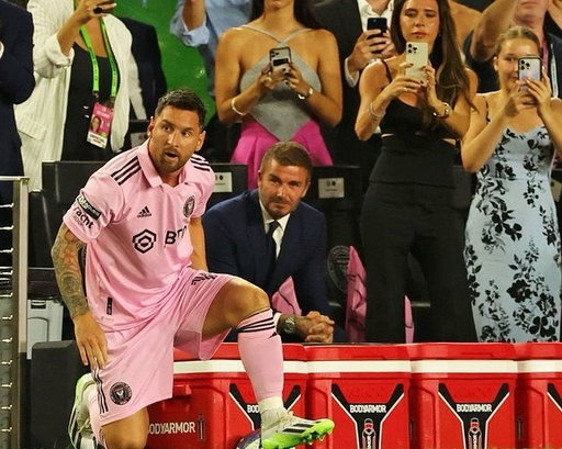 When we started this journey, our vision was to bring the best players to Miami. In 2023, we brought the best player to have ever played the game to our city. Today, I am so happy that he’s still as committed as he’s ever been and still wants to wear the pink of Miami and play on our team. As an owner, to have a player that loves the game as much as he does, and who has done as much for the game in this country and to inspire the next generation of young talent as he has, I feel very lucky. Gracias Leo, here’s to the future 🩷 @leomessi @intermiamicf #FreedomToDream