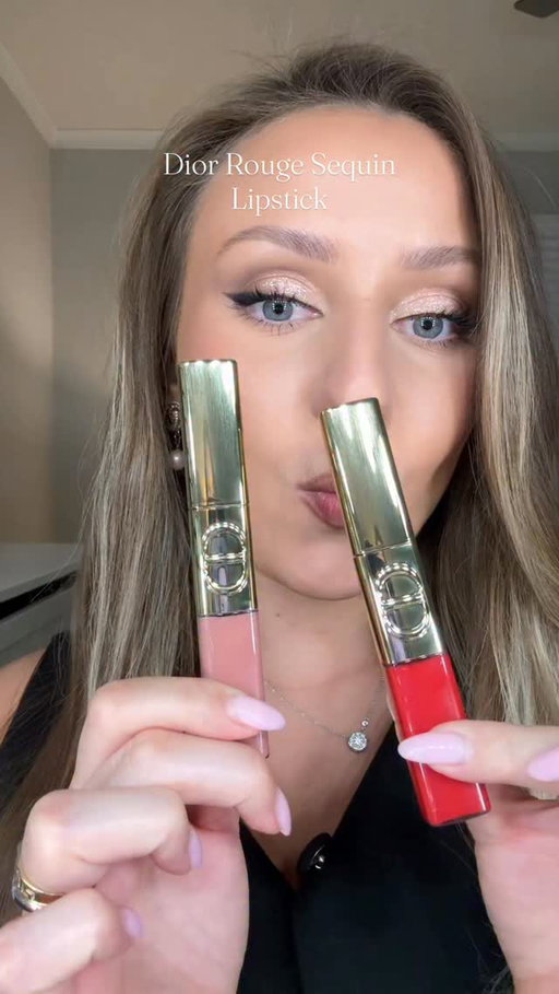 Do you prefer matte or glossy? 😍 I love the new Dior Rouge Sequin Lipsticks - they know how to surprise us with gorgeous holiday packaging @diorbeauty 
.
.
.
.
.
.
#diorsequin #diorrouge #diorglitterlipstick