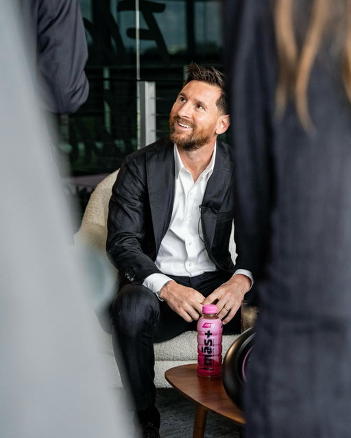 In every great partnership, there’s always a little Más+. 💗⚽️ @intermiamicf @leomessi

En cada gran alianza, siempre hay un poco de Más+. 💗⚽️ @intermiamicf @leomessi