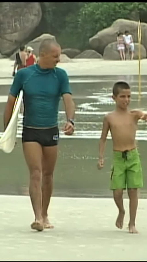 dia de tbt com essa memória especial, por aqui o surf está na família e no sangue desde menor 🏄🏻‍♂️ obrigado pelo registro @redevanguarda