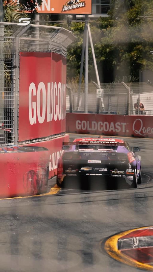 Threading the needle 😳 #RepcoSC #Supercars