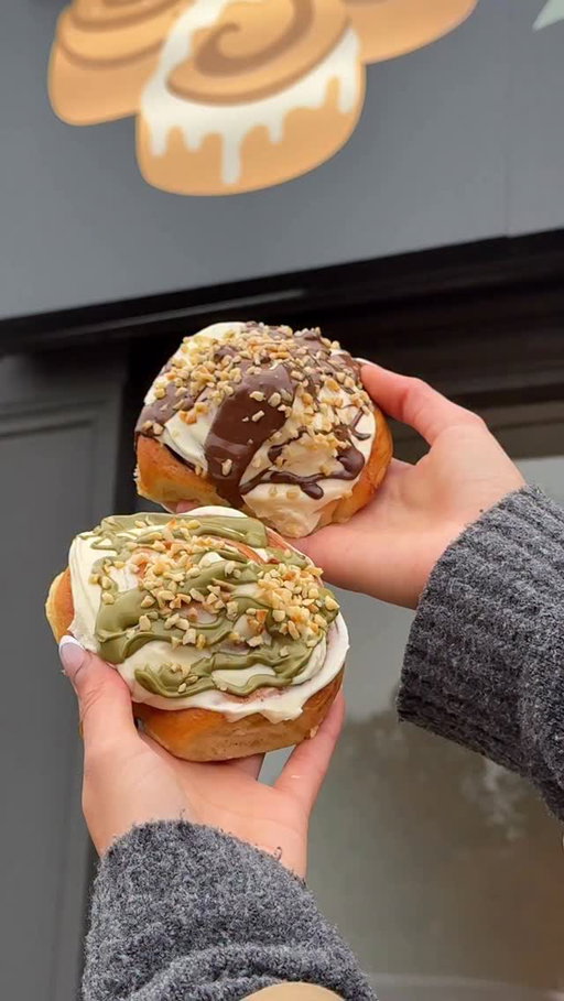 Are these VIRAL Cinnamon Buns worth the hype? 

@cinnaful in Roundhay are home to these gooey sweet treats, perfect for a cosy Autumn day ☕️🍂

From Pistachio to Oreo, the flavours were unreal. This is a must try! 

Tap the link in our bio to unlock this deal and follow along for more 💙

#leedsbucketlist #cinnaful #leedsfood #leedsstudents