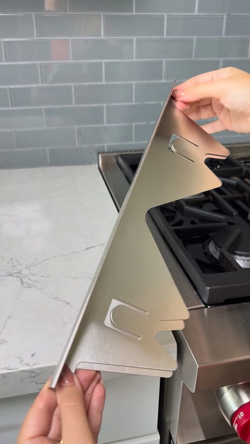 Amazon Kitchen Must Have!
🔗COMMENT “GAP” to receive a DM. 
Prevent spills falling in between the seams your stove and countertop with this stainless steel gap covers 🩶

#amazonhome #amazonkitchen #kitchenmusthave #cleankitchen #amazonmusthave #nomoremess