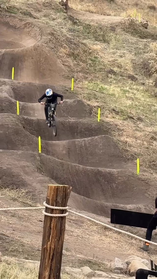 @asavermette ripping at @hardmtbleague