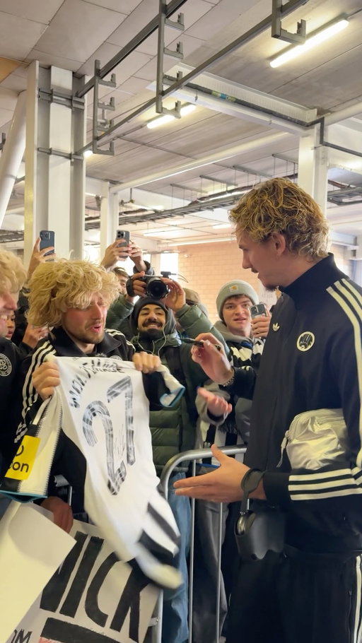 Big Nick. Big wigs 🇩🇪