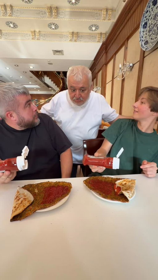 Authentic Lahmacun only in Turkiye @goturkiye @turkishairlines